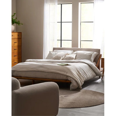 Lit plateforme tapissier Breonca (Grand lit)