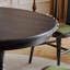 Ensemble de tables rondes en bois massif de style français