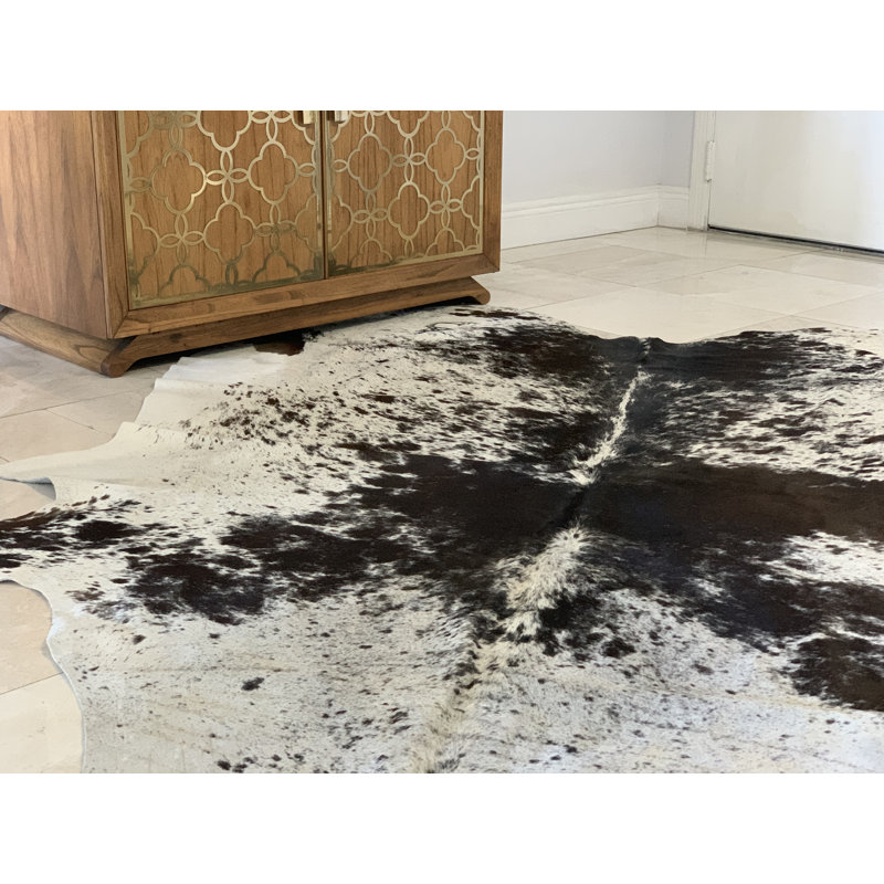 Altti Cowhide Indoor Rug
