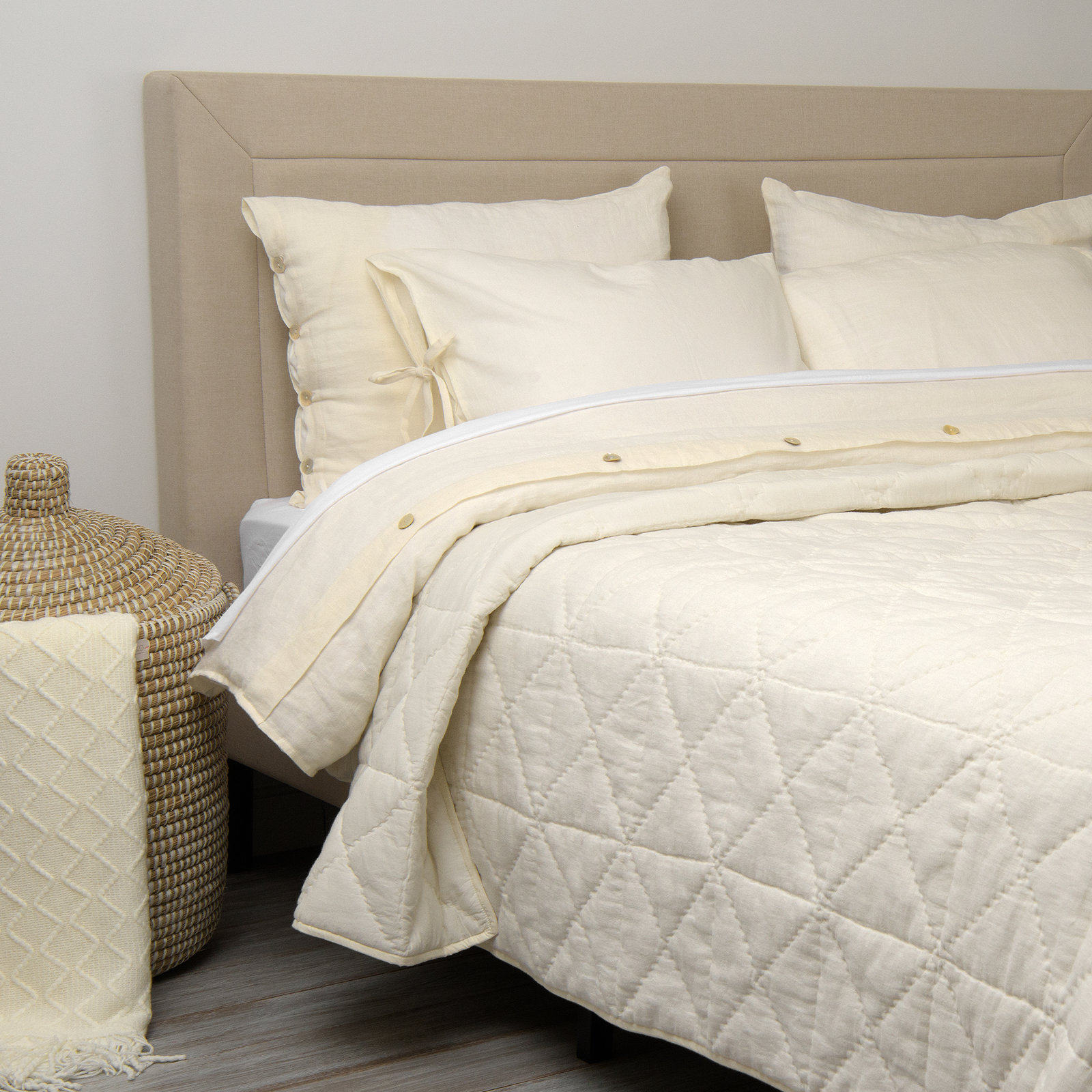 Berenson Linen Quilt Set, Ivory, Twin Quilt