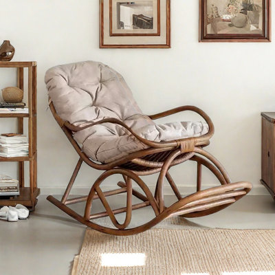 Chaise berçante ergonomique et robuste en rotin