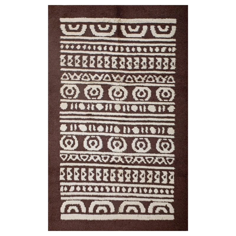 Cute Chocolate Brown Background with Geometric Desing Vintage Art Moderne Rug