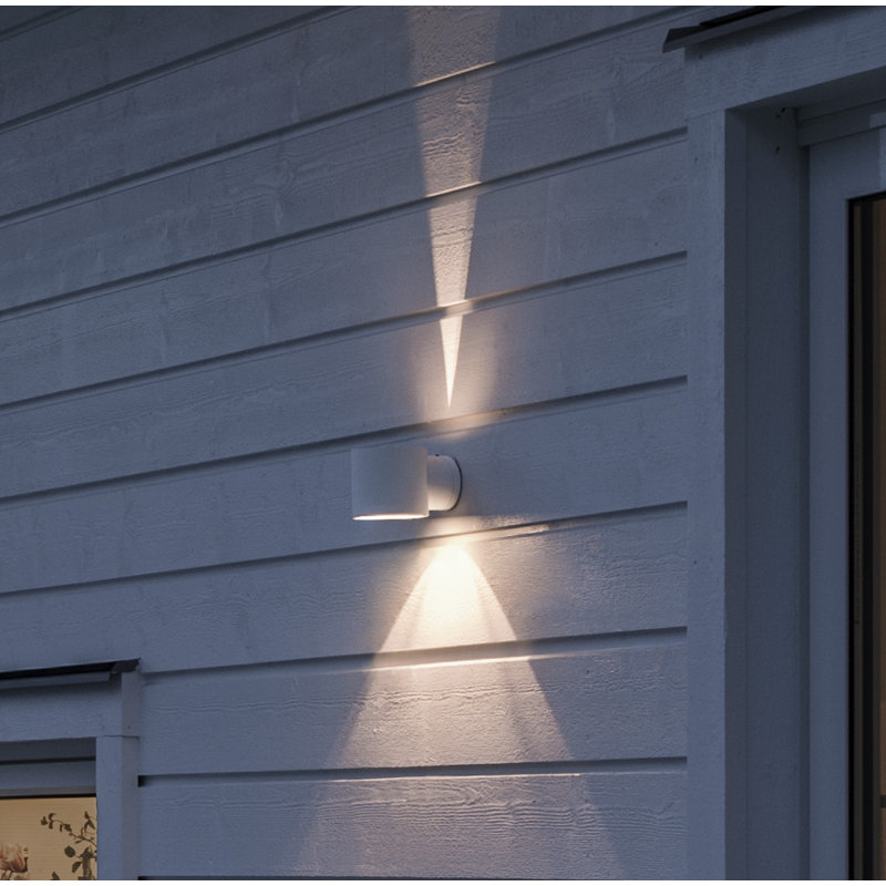 Outdoor Armed Sconce, Matt White