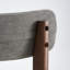 Chaise rembourrée en bois massif