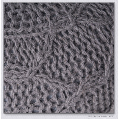 MALIBU KNITTED WOOL 20 X 20 ROUND POUF