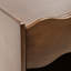 Table de chevet en bois avec tiroir et tablette ouverte