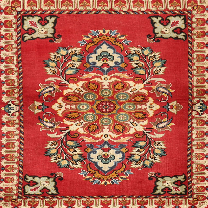 Oriental Indoor Rug, Round 4'