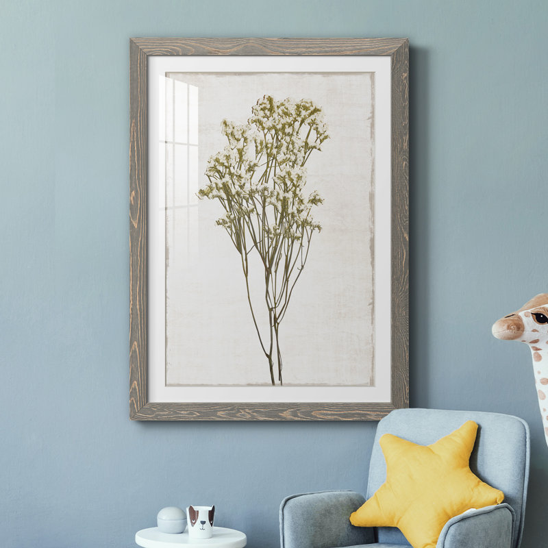 Farmhouse Pressed Flower II - peinture encadrée, H 37,5 po x l 27,5 po x P 1,5 po, Encadré gris