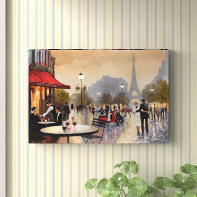 Arwah " Paris Stroll "