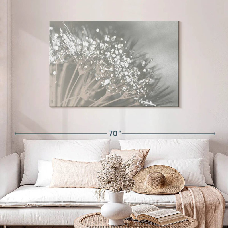 Harnek Dandelion II, 30" H x 45" W