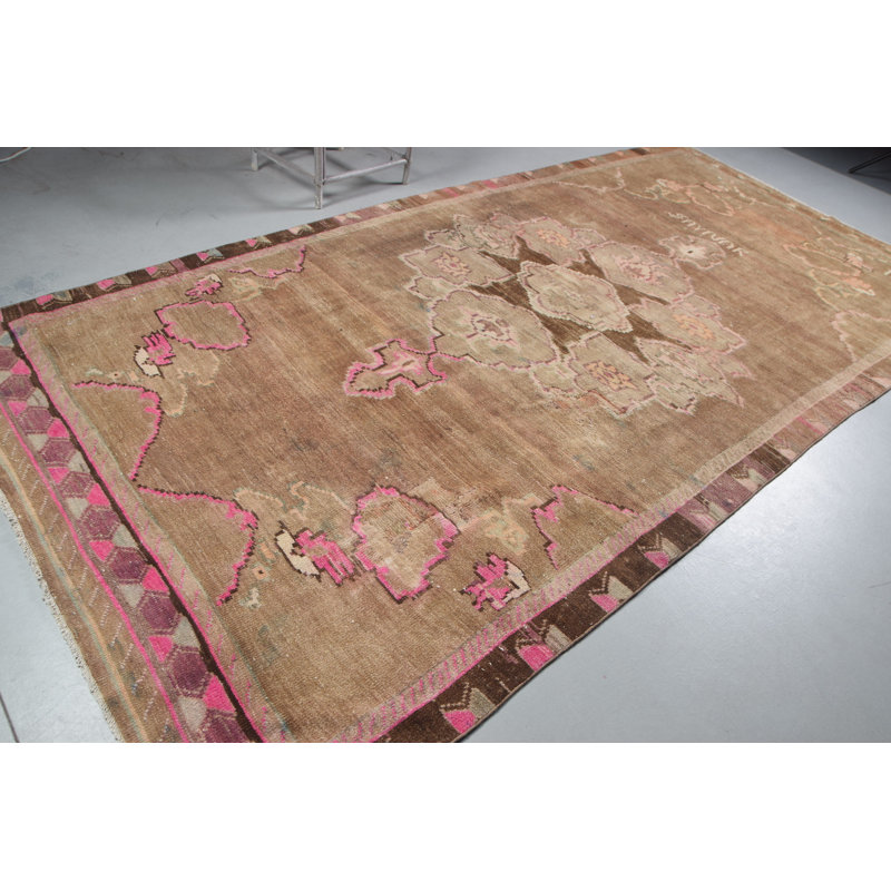 Tapis turc vintage en laine avec un motif géométrique unique pour une décoration bohémienne