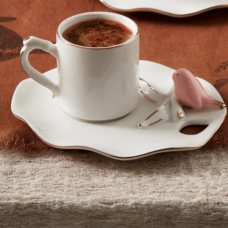 Ensemble tasse à café et soucoupe