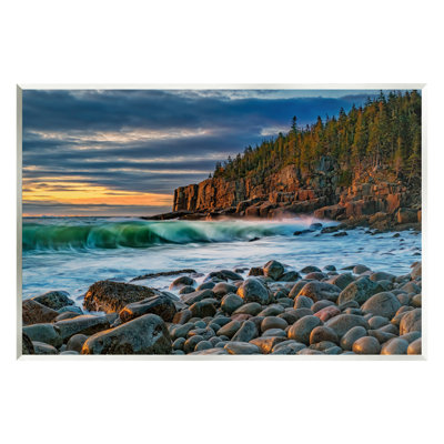 «Rolling Waves Beach Rocks Coast Floater», art mural par Rick Berk