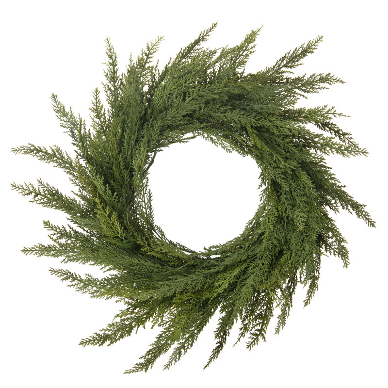 28" Green Cedar Wreath 