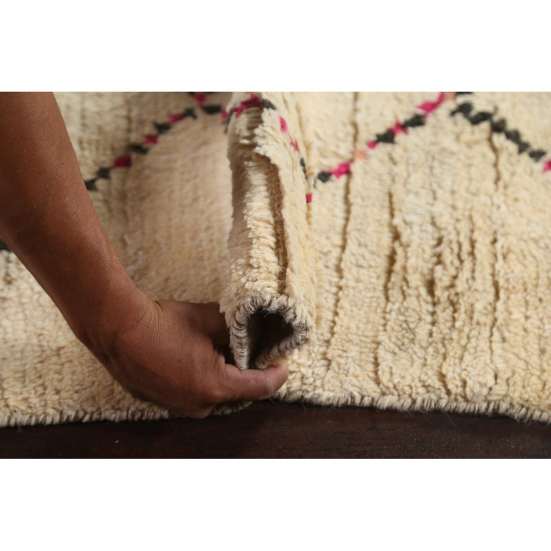 Tapis beige en laine noué à la main de conception unique 8 pi 0 po x 9 pi 9 po marocain