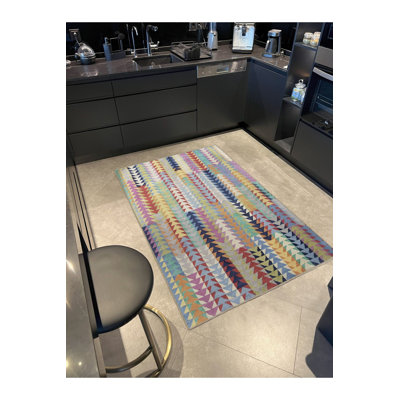 Tapis décoratif multicolore à motif géométrique triangulaire lavable à la machine