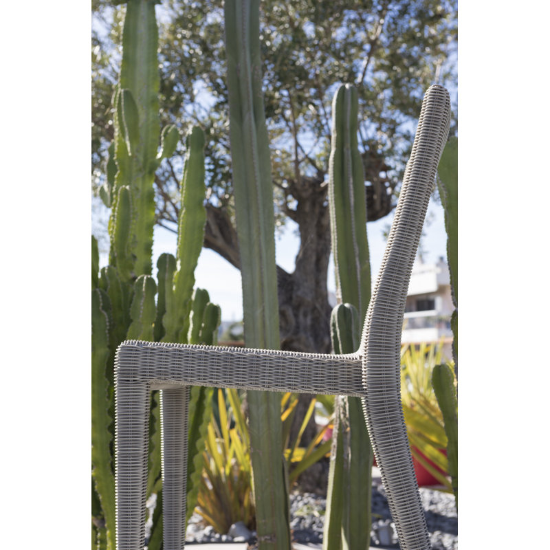 SUNSTRIPE Outdoor Lounge Chair