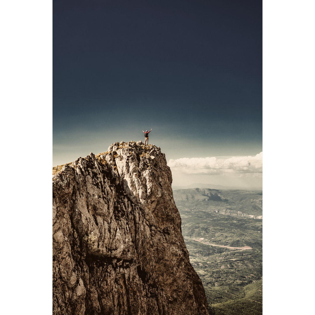 Man On Top Of A Mountain von Milan2099 - Drucken