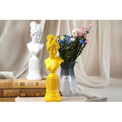 Jaffrey Figurines & Sculptures