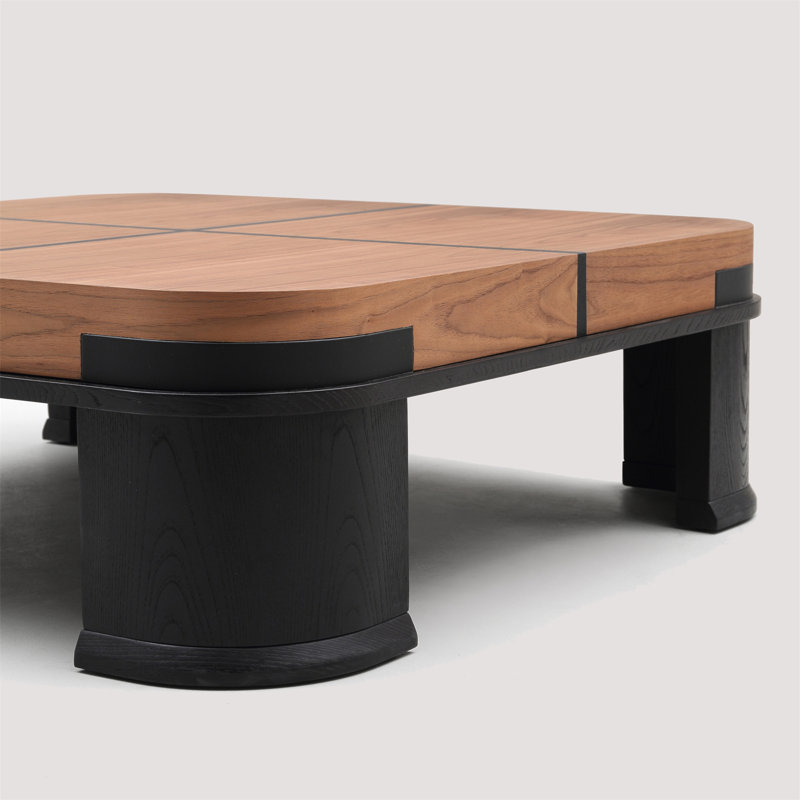 Table basse de style rétro classique français