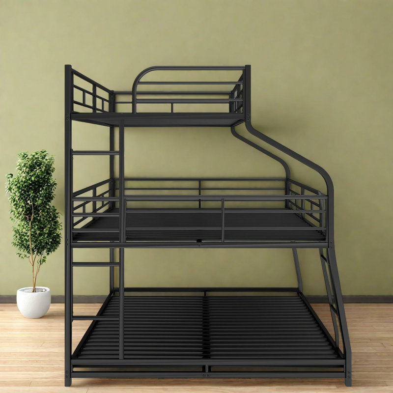 Triple lits superposés en métal peu encombrants pour une vie familiale moderne