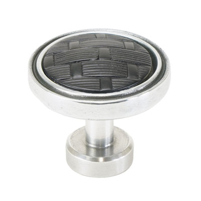 Spectra Weaves knob in chrome finish