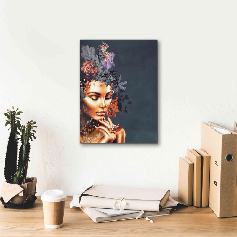 «Gold Couture 1» par Design Fabrikken, estampe numérique sur toile, H 16 po x l 12 po x P 0,75 po