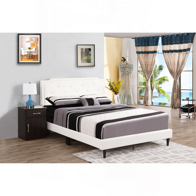 Charmant lit double blanc pour chambres douillettes