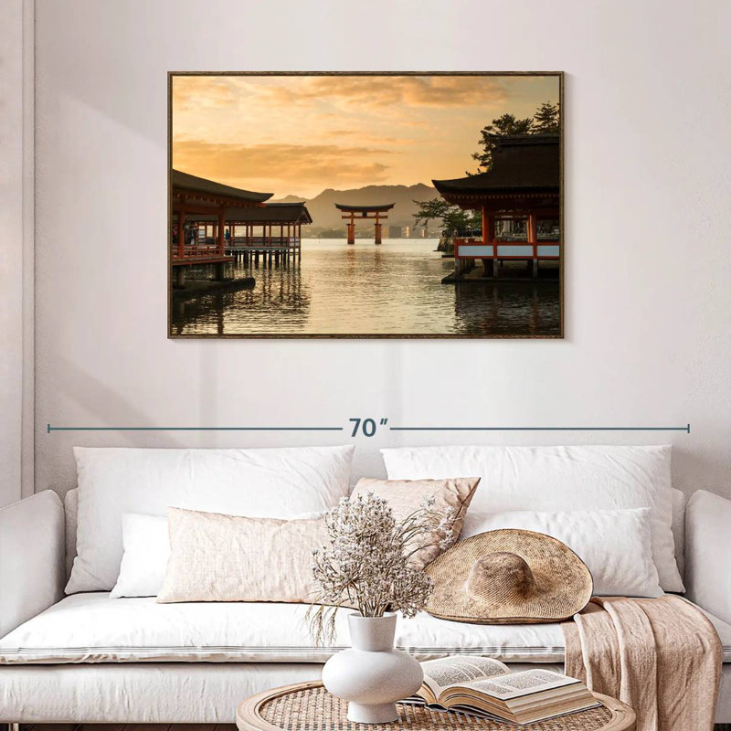 Célèbre sanctuaire Itsukushima, 43 po x 29 po, Cadre flottant en noyer