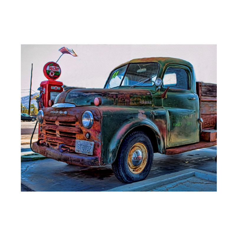 «Vintage Car 30» par Martin Fine, impression sur toile tendue, H 35 po x l 47 po