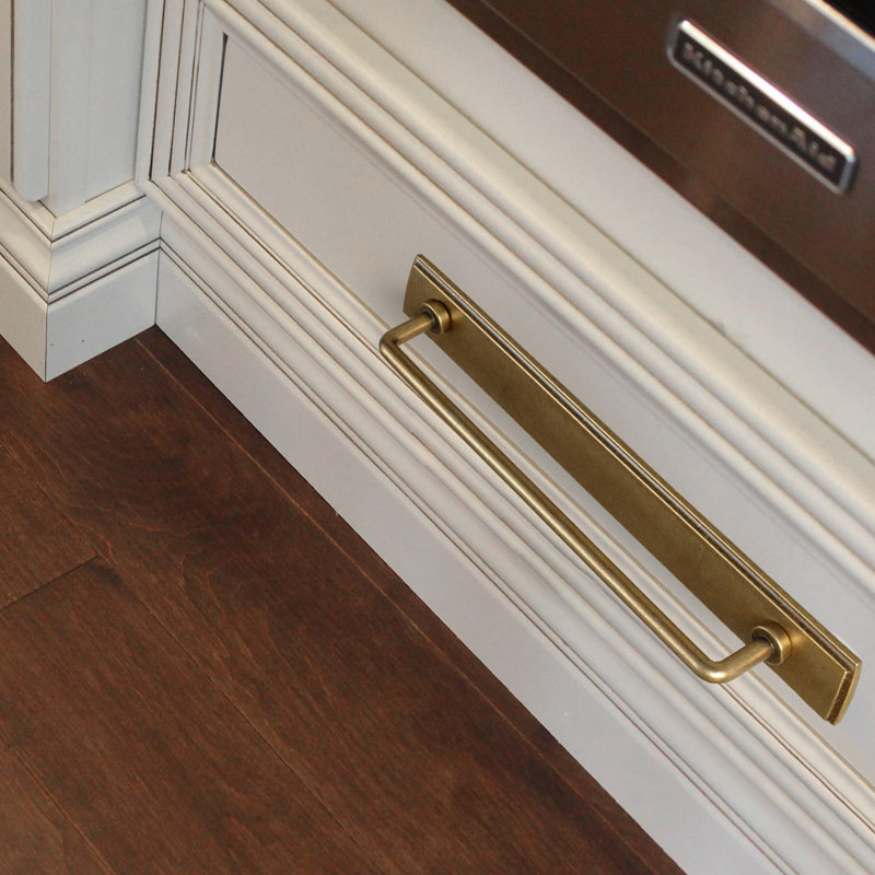 7 9 /16‘’ Hole Pitch Sleek Bar Pull With G011 Backboard-Antique Brass, 7 9/16'', Antique Brass