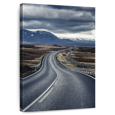 Mehar Smooth Icelandic Road