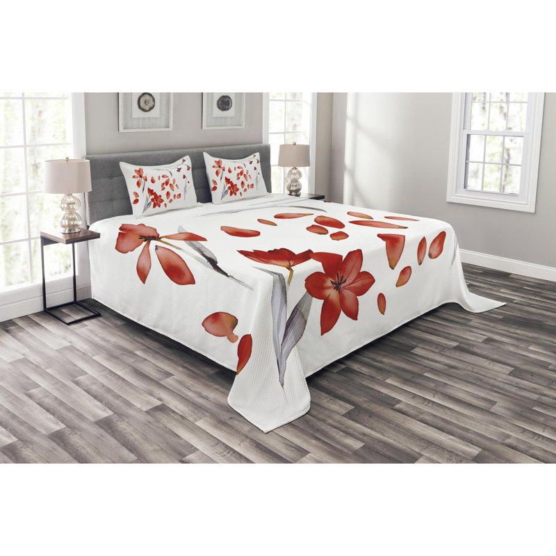 Traditional Polyester Floral Coverlet, King Coverlet + 2 Shams