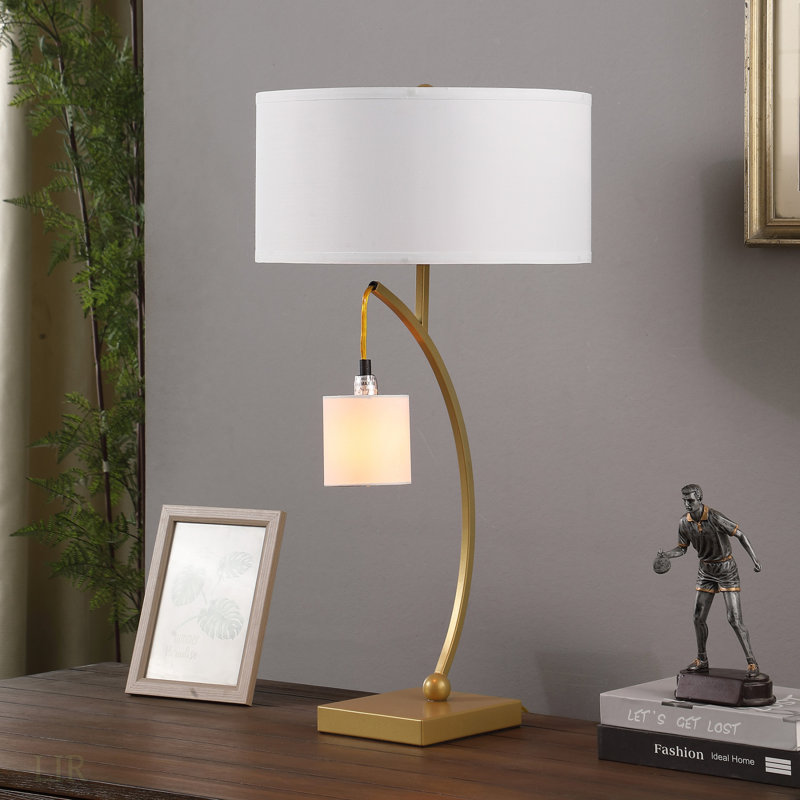 Lampe de table 28 po, Doré