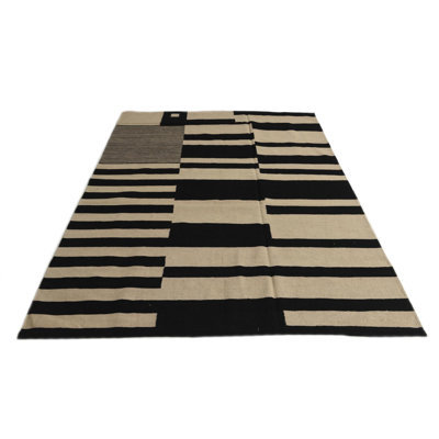 Tapis ivoire 5 pi 9 po x 7 pi 11 po