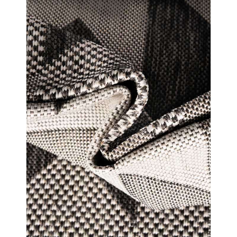 Blox Hower Indoor/Outdoor Area Rug, Round 3'1"