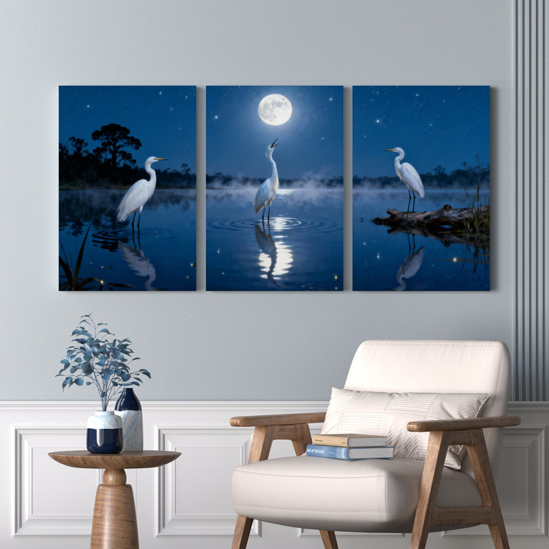 Ensemble de 3 tableaux sur toile tendue représentant un héron au clair de lune, paysage nocturne., H 36 po x l 72 po