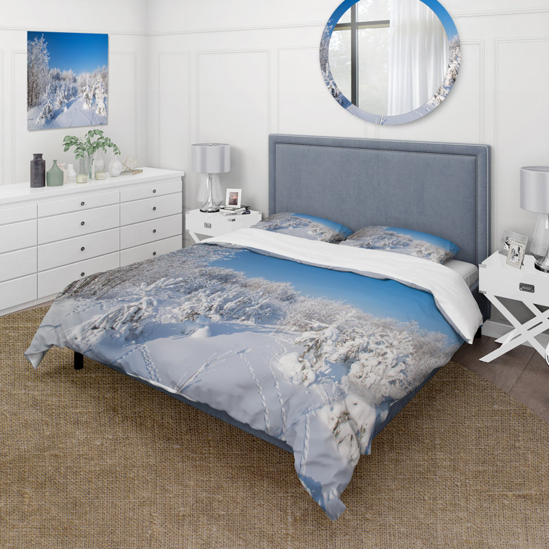 Blue Sky Over Winter Landscape III - Cabin & Lodge Duvet Cover Set - Microfiber Polyester, Twin Duvet Cover + 1 Standard Sham