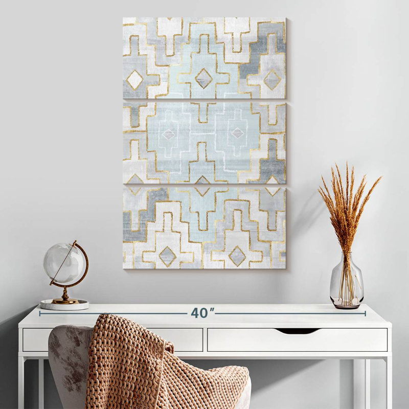 Kerner Silver Blue, 32" H x 20" W