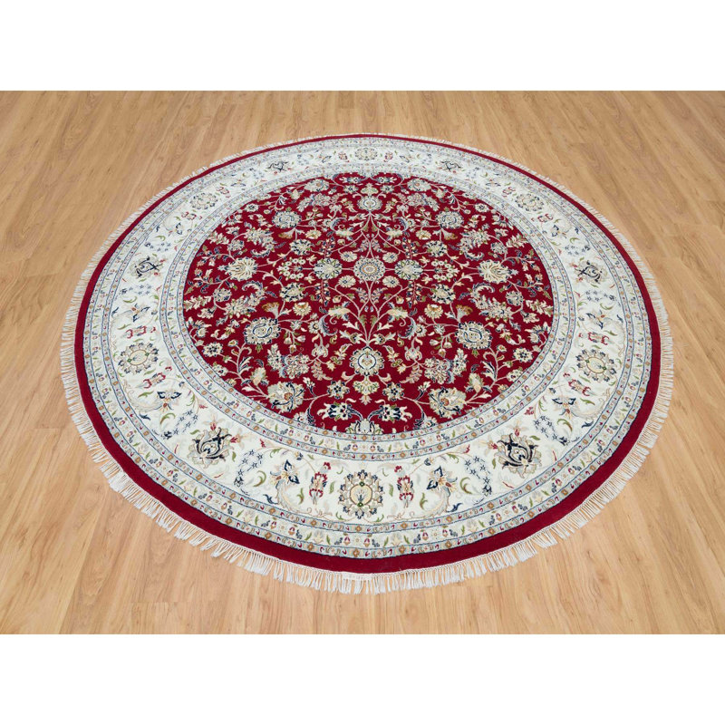 Tapis unique 9 pi 8 po x 9 pi 8 po Sarahi