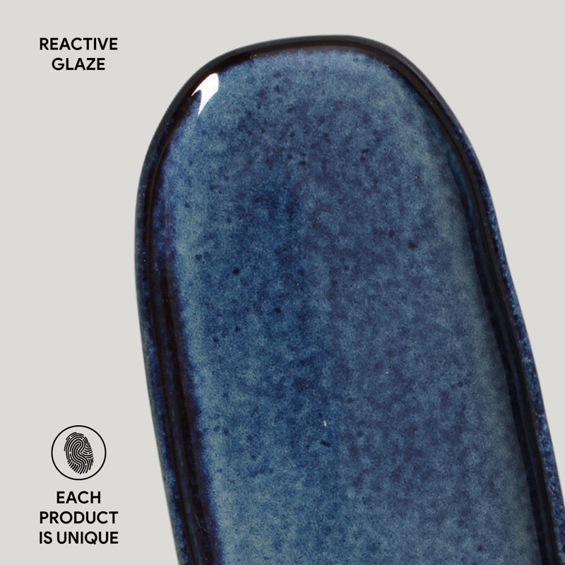 Petit plateau de service ovale en céramique 9,1 po Denim - Va au micro-ondes, au four et au lave-vaisselle, par Porto Brasil