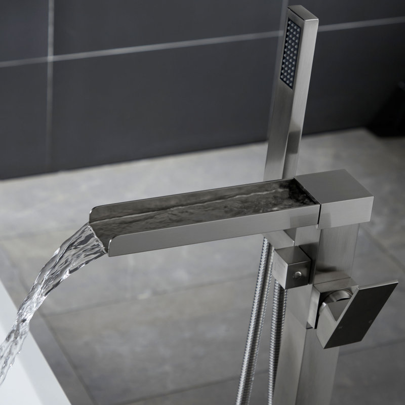 Robinet de baignoire autoportant à poignée simple 34,72 po Modern avec douche à main, Brushed Nickel