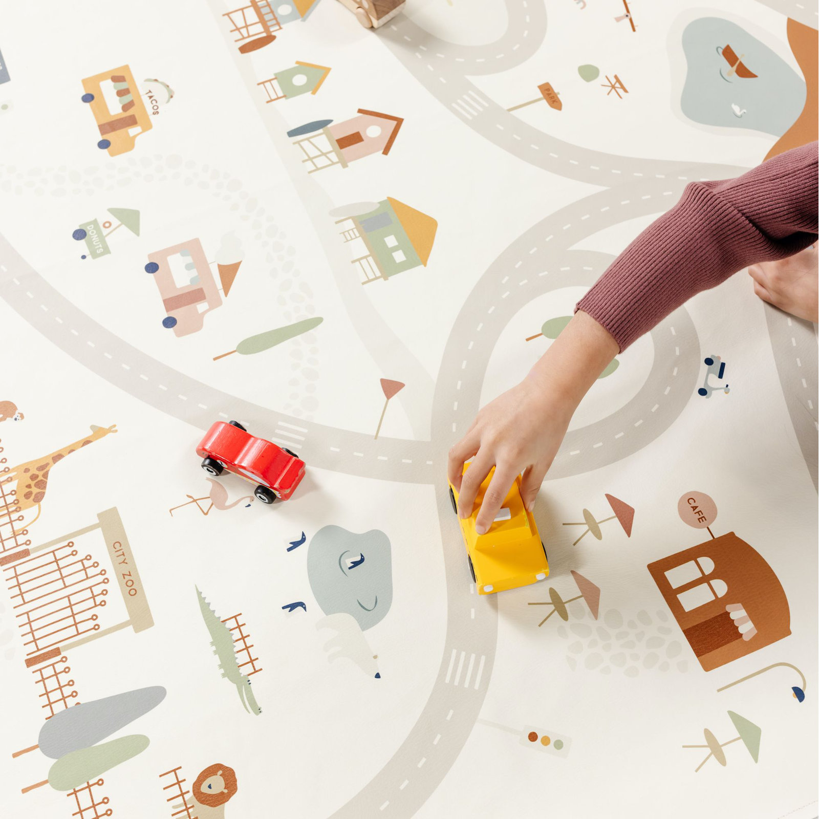 Gathre Medium Playmat, 0.25" H x 76" L x 52" W
