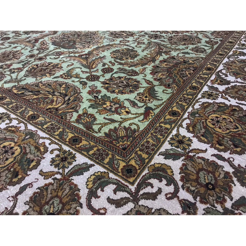 Tapis vert clair et ivoire de haute qualité noué à la main Trinity, Rectangle 7 pi 11 po x 10 pi