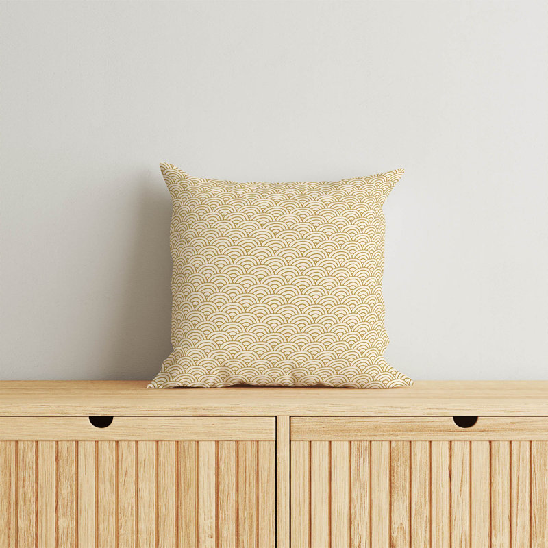 Coussin Classic Seigaiha, Carré 18 po, Ocre doré géométrique