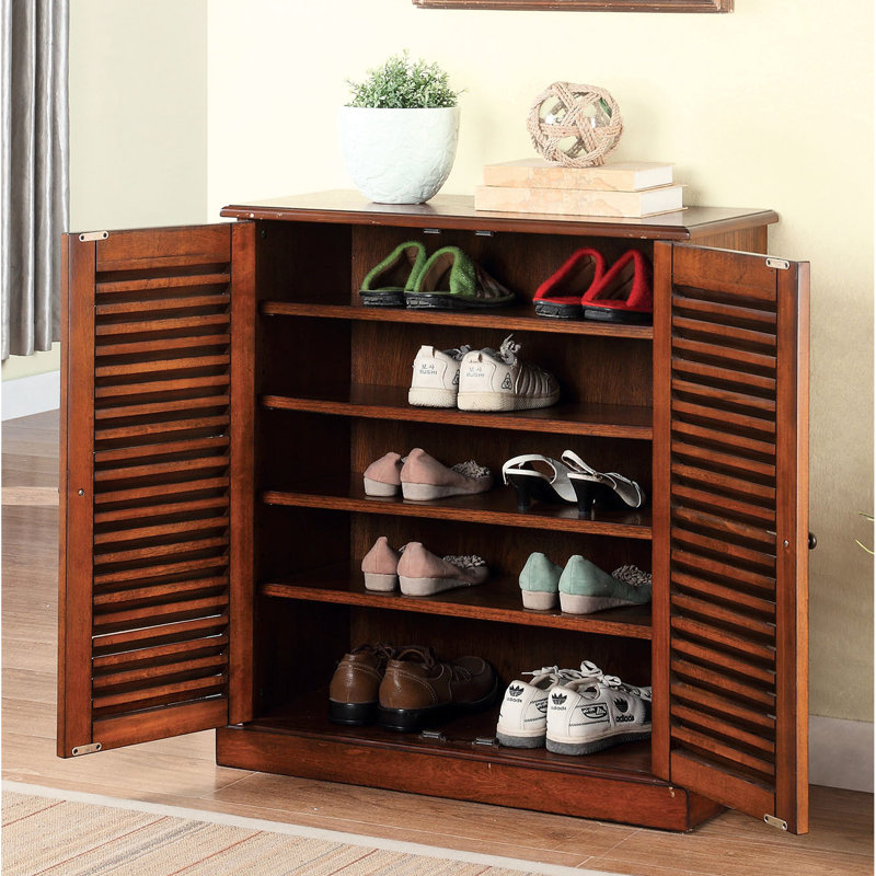 Armoire à chaussures en chêne avec 5 tablettes spacieuses, portes à persiennes et portes de rangement de couloir réglables, compactes pour l'installation