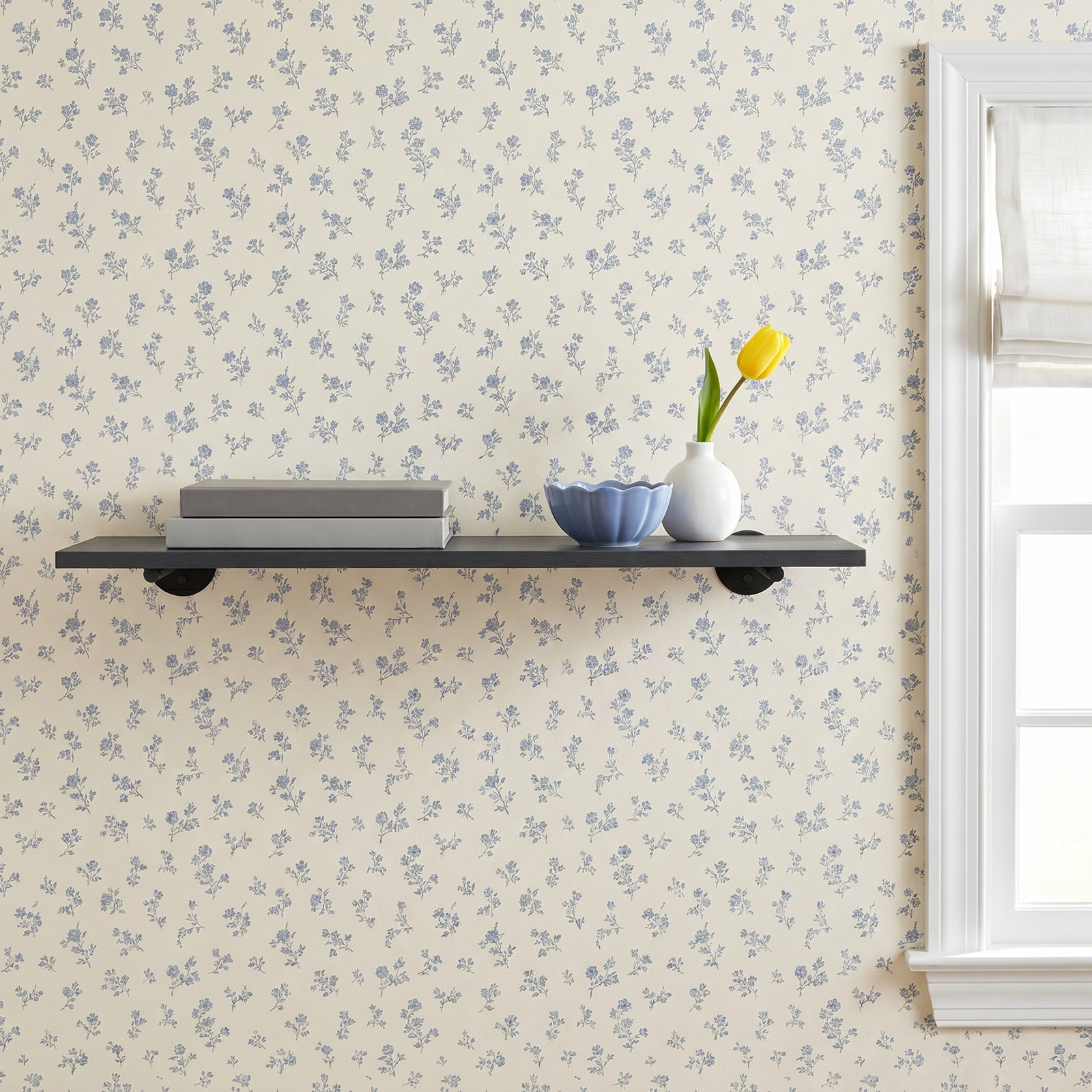 Venice 24" Floating Shelf, Black
