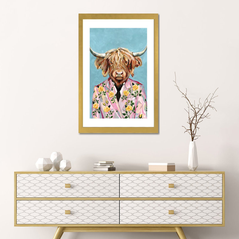 « Vache » par Heather Perry-impression, H 24 po x l 16 po x P 1 po, Papier encadré doré, Blanc