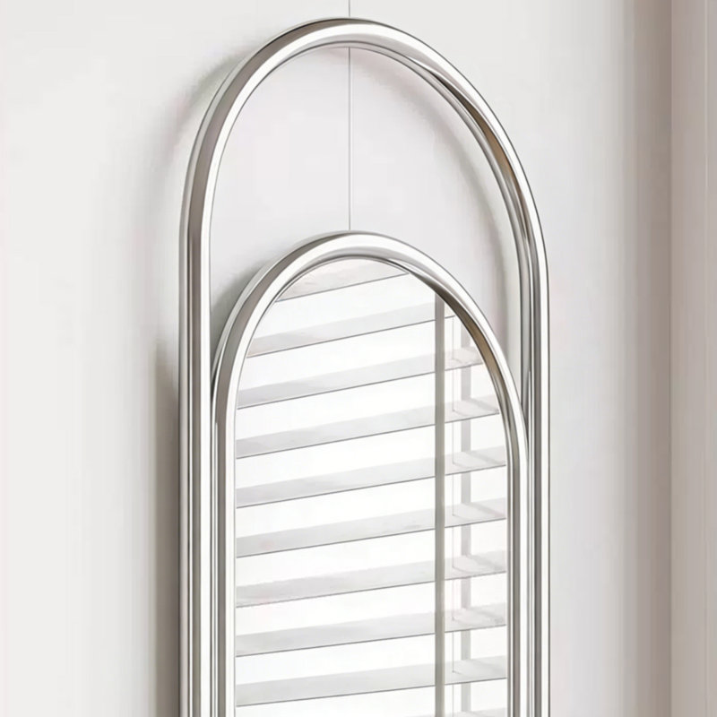 Miroirs muraux ovales en métal