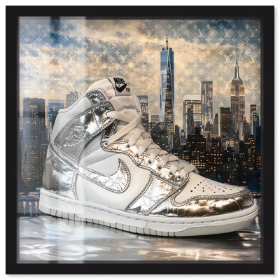 «NYC Metallic Sneaker Shadowbox Print Sneaker» par Art Remedy